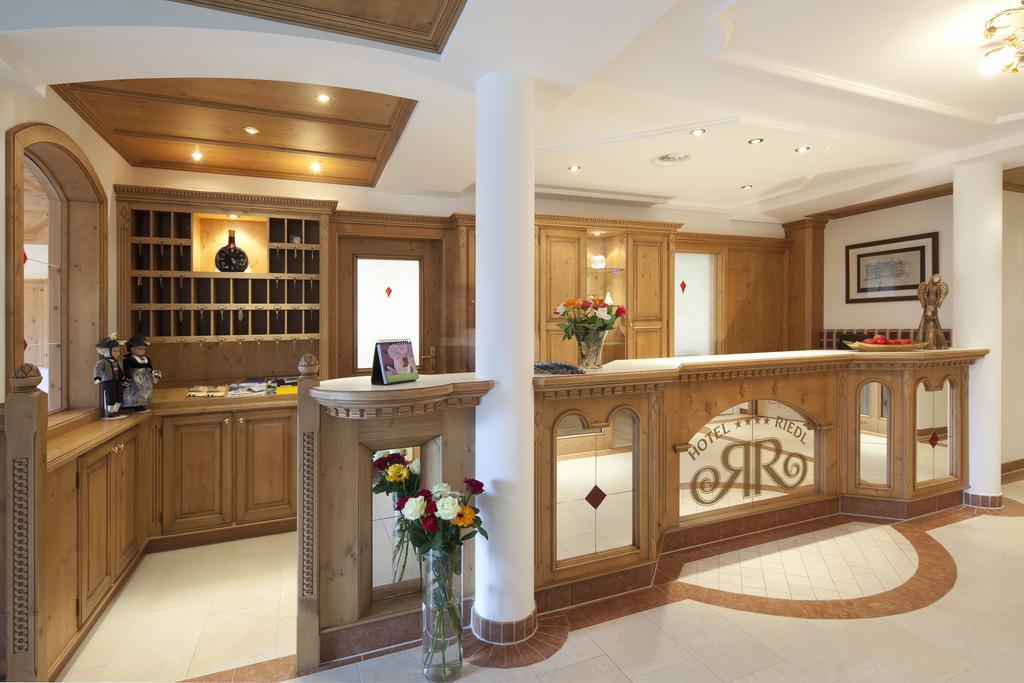 Hotel Riedl Im Zillertal Штумм Экстерьер фото